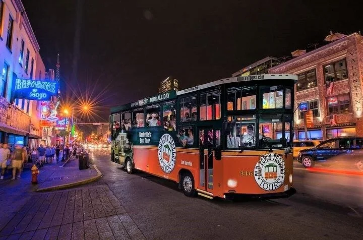 Nacht-Trolley-Tour mit Musiker als Guide